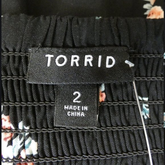 NWT Torrid Black Floral Challis Sharkbite Dress 2X - Picture 10 of 13
